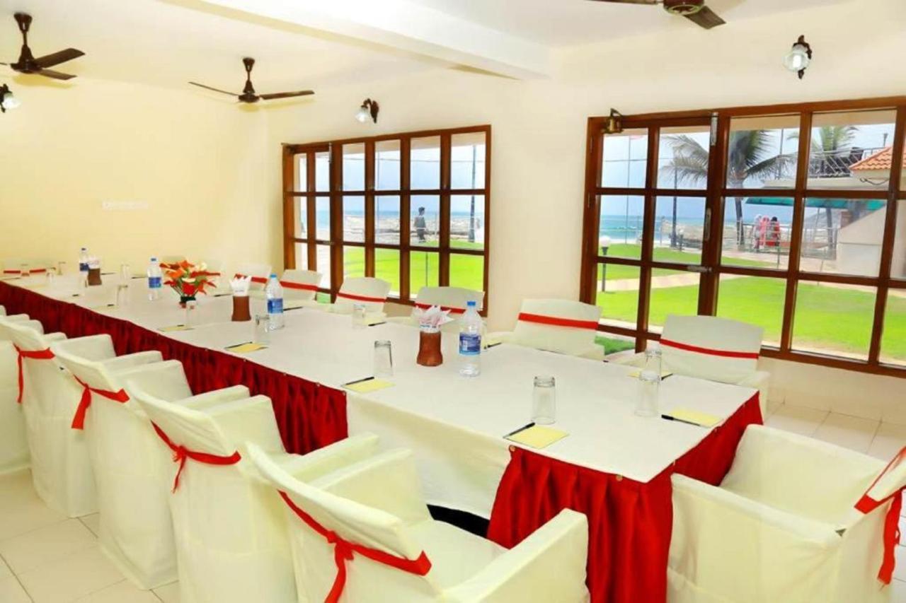 Seaface Beach Resort Kovalam Eksteriør billede