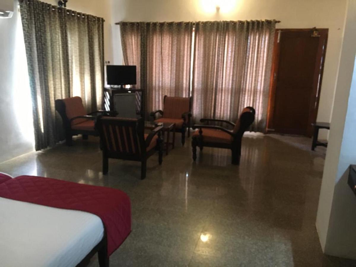 Seaface Beach Resort Kovalam Værelse billede