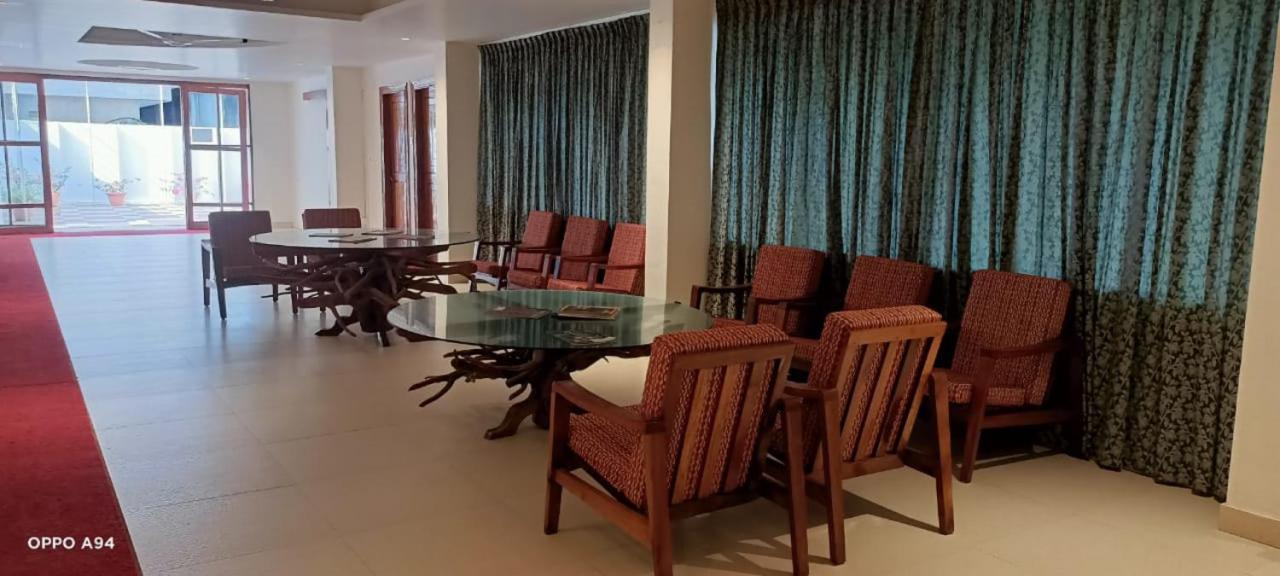 Seaface Beach Resort Kovalam Eksteriør billede